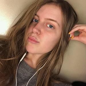 Meet your Posher, Savannah